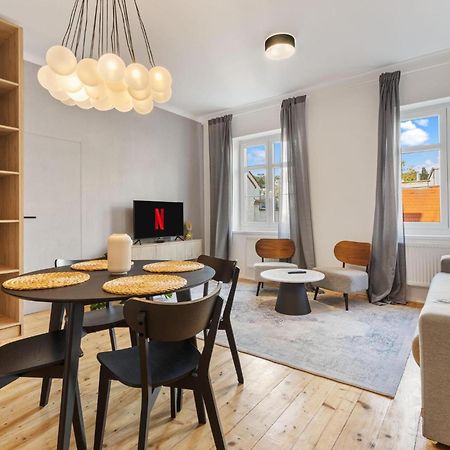 Ah Luxury Old Town Apartment Братислава Екстериор снимка