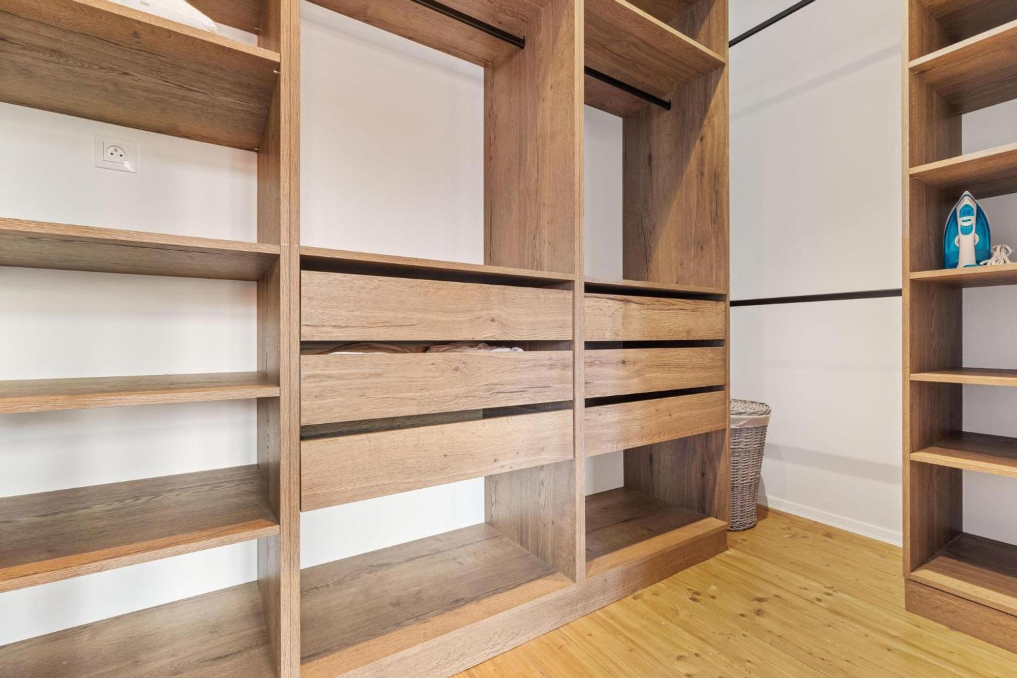 Ah Luxury Old Town Apartment Братислава Екстериор снимка