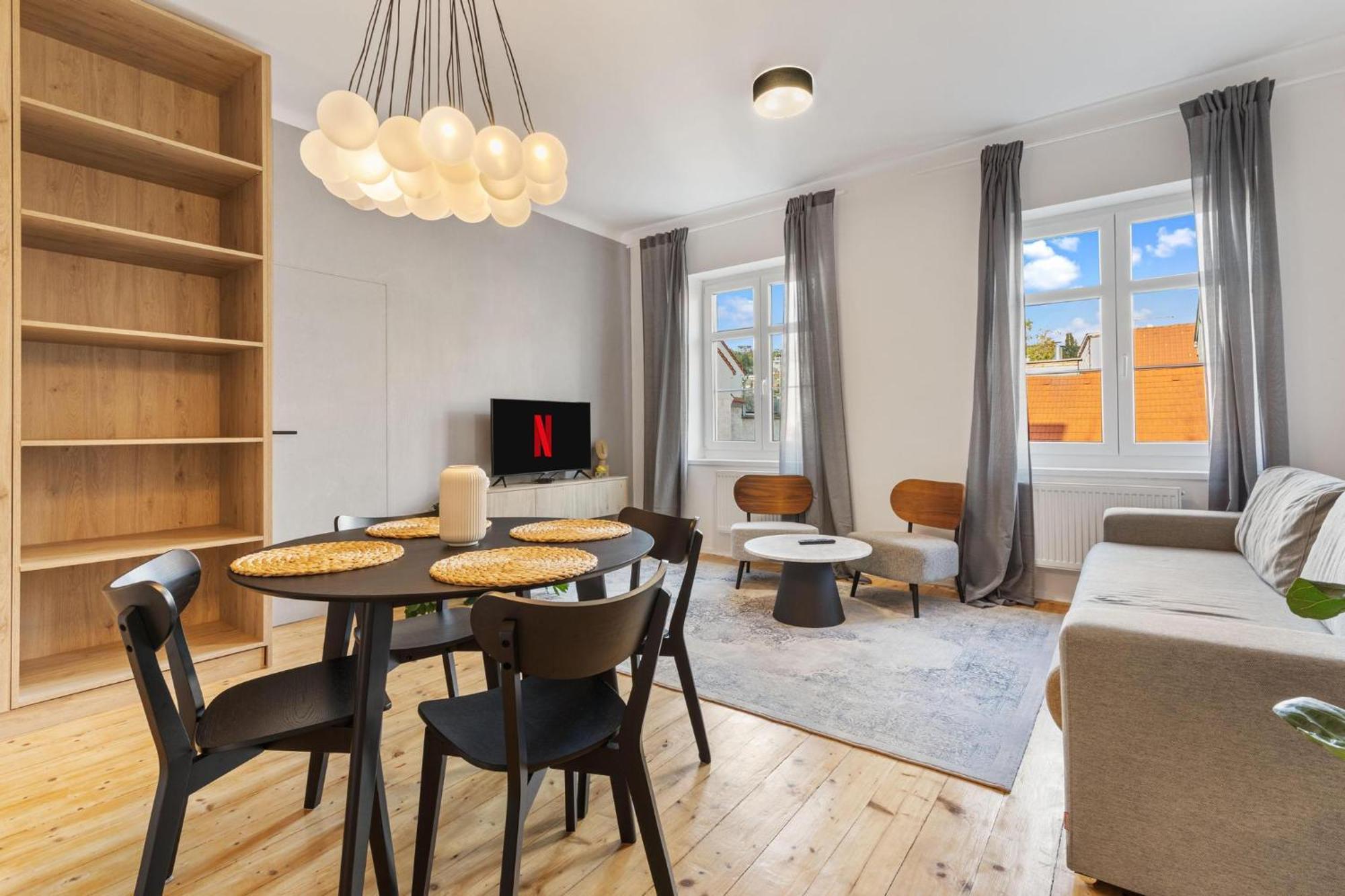 Ah Luxury Old Town Apartment Братислава Екстериор снимка